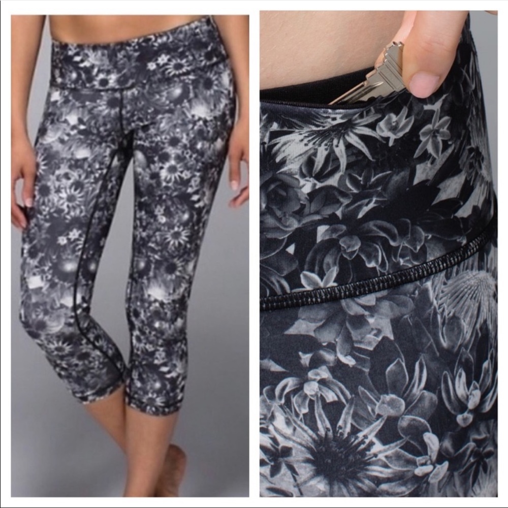 Lululemon Wunder Under Crop Flowabunga Size 6